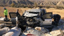 Sivas'ta korkunç kaza: Uzman çavuş öldü, 5 yaralı