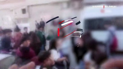 Kız öğrenciler ölesiye birbirine girdi erkekler seyretti! Rezilliği "helal olsun" deyip alkışladılar