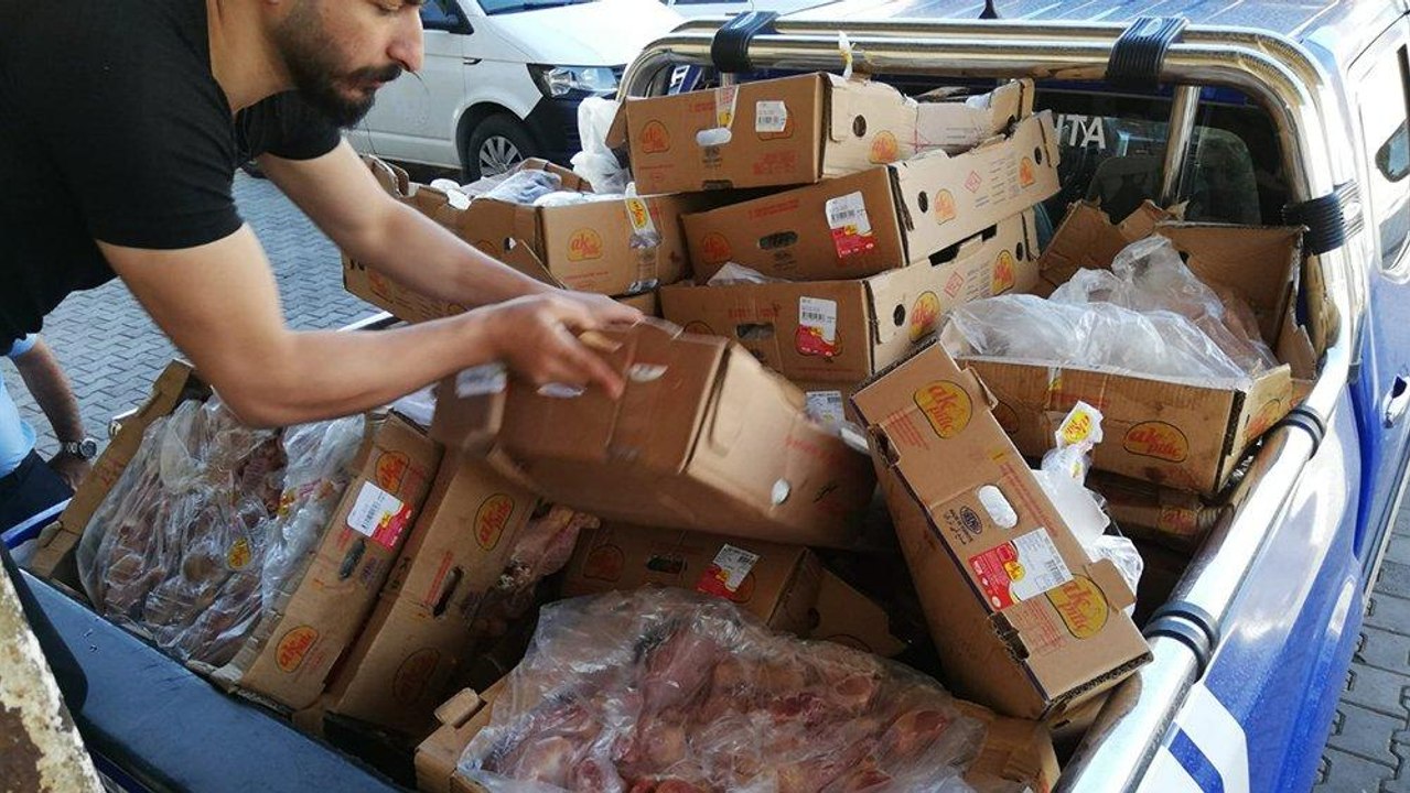 Son kullanma tarihi geçmiş 1 ton tavuk eti ele geçirildi