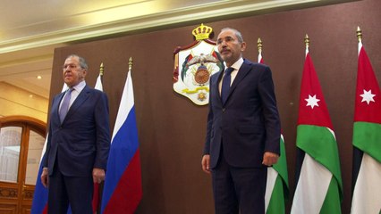 لافروف يستهل زيارة لعمّان بلقاء نظيره الأردني