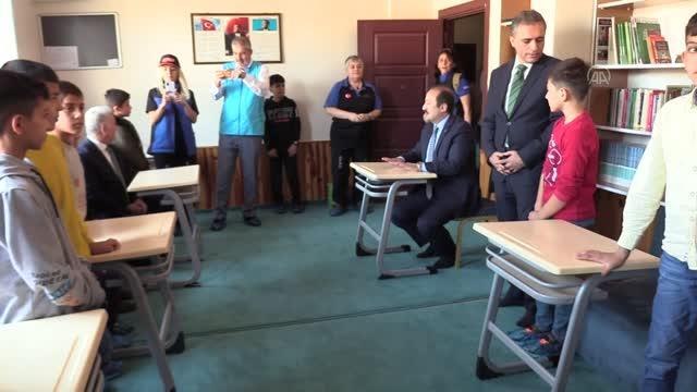 Deprem Anı, Çök Kapan Tutun ve Tahliye Tatbikatı yapıldı