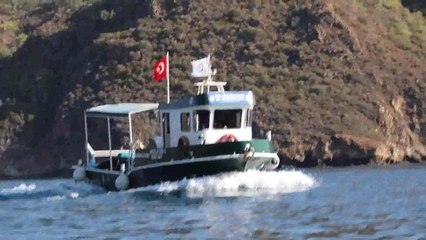 Muğla Büyükşehir, Gökova Körfezi'nden 2 Günde 5 Ton Çöp Topladı