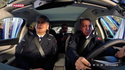 Cumhurbaşkanı Erdoğan Togg'un direksiyonunda