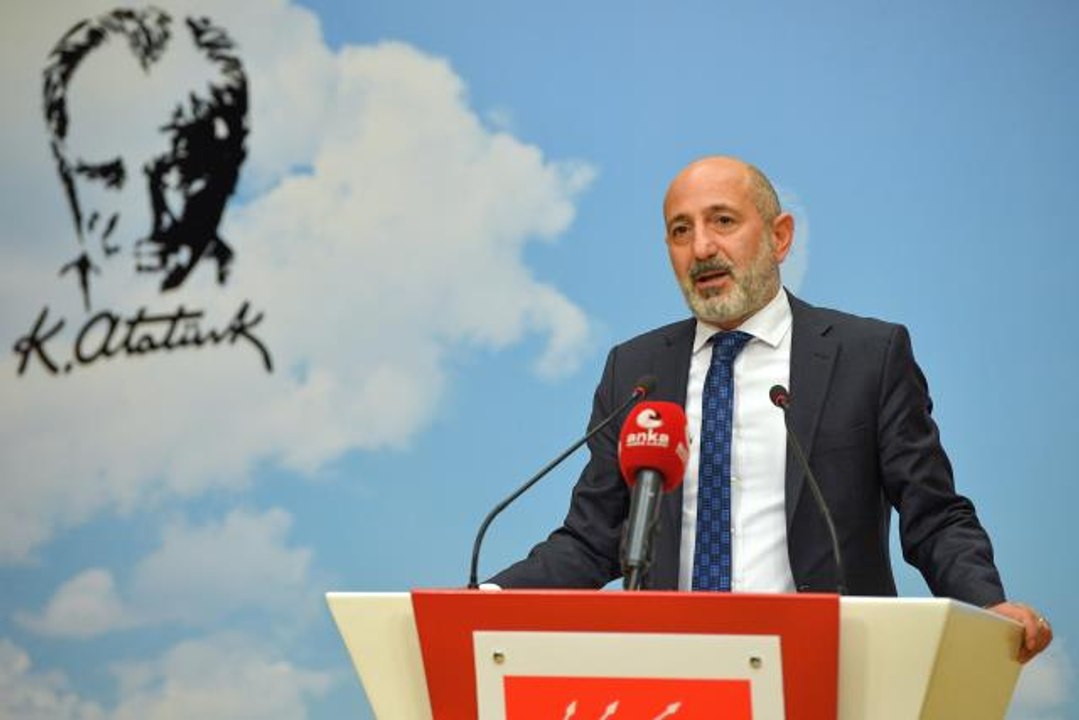 CHP Genel Başkan Yardımcısı Öztunç, basın toplantısında konuştu