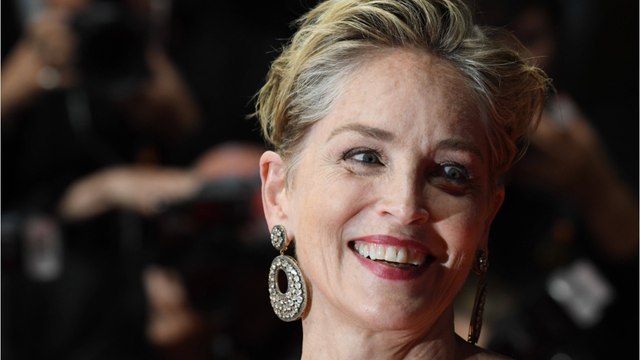VOICI : Sharon Stone malade : l'actrice annonce être atteinte d'une tumeur (1)
