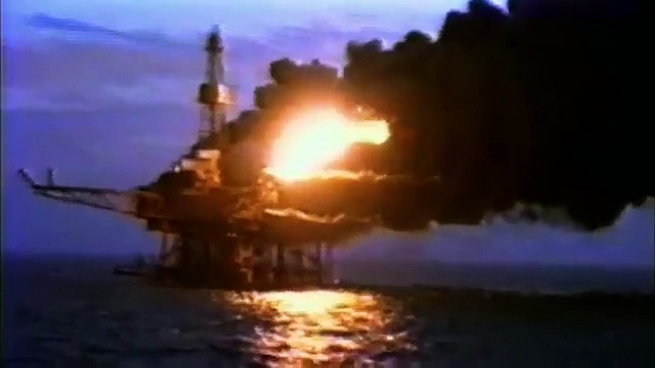 Make It Out Alive - Se1 - Ep04 - Oil Rig Explosion HD Watch HD Deutsch