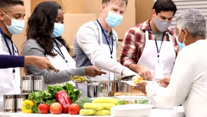 78-Jährige wegen Essensausgabe an Obdachlose verhaftet