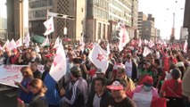 Miles de peruanos marchan contra el Gobierno y piden la renuncia de Pedro Castillo