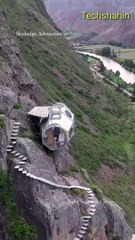 পাহাড়ি বাড়ি Techshahin24