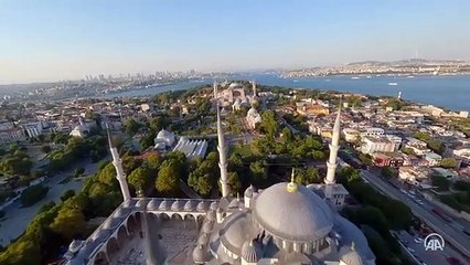 Ayasofya'nın izleyenleri büyüleyen görüntüsü!