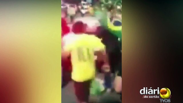 Carro com adesivo de Lula é depredado por Bolsonaristas em João Pessoa após suposto atropelamento