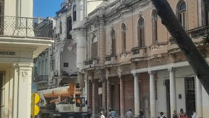 Última hora: Derrumbe en La Habana. Reporta: Ángel Cuza