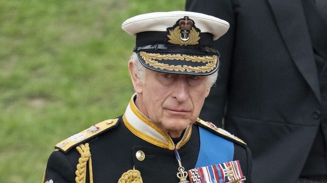 König Charles: Neue Doku enthüllt - er wurde früher von Mitschülern geschlagen