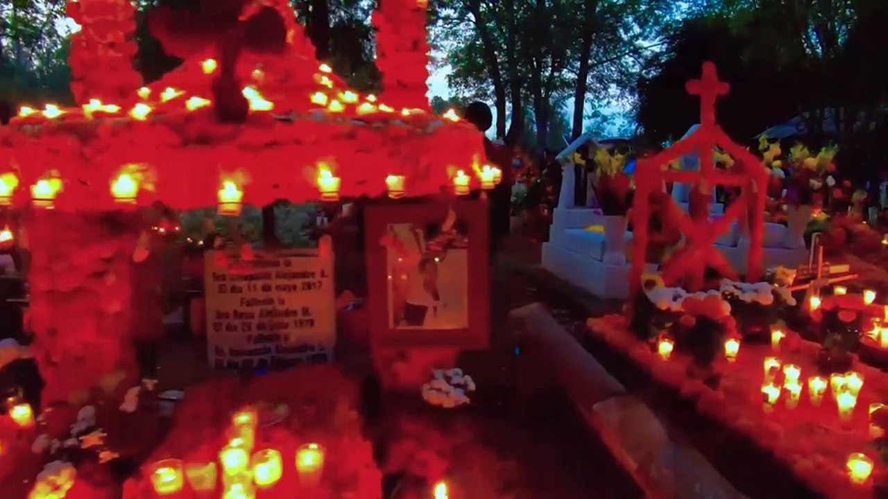 Día de Muertos en Panteones de Michoacán_ Tzurumútaro & Tzintzuntzan