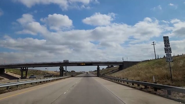 Storm chasers prepare for severe weather in the Plains