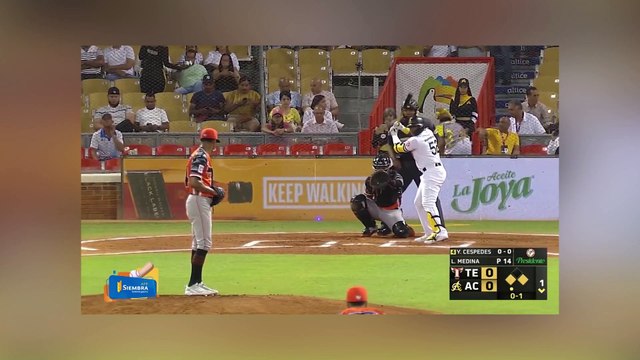 Martínez lanza en grande y Pérez batea un grand slam en la victoria de las Aguilas