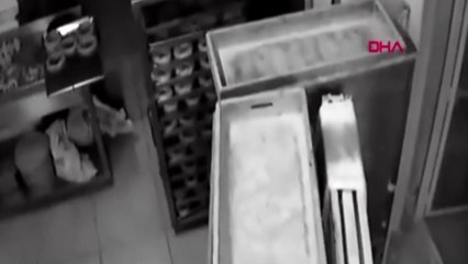 İzmir'deki depremin yeni görüntüleri