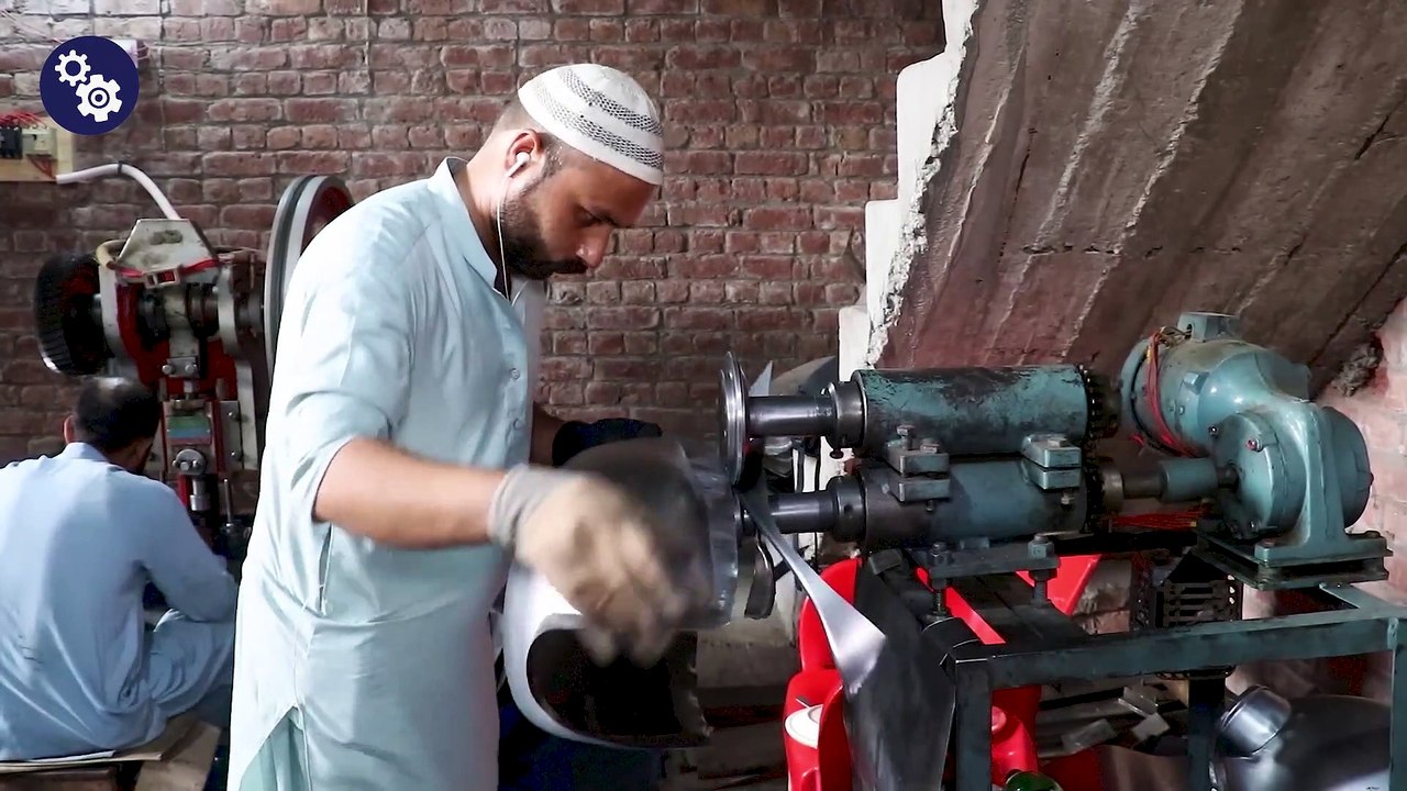 How Motorcycle Fuel Tanks Are Manufactured