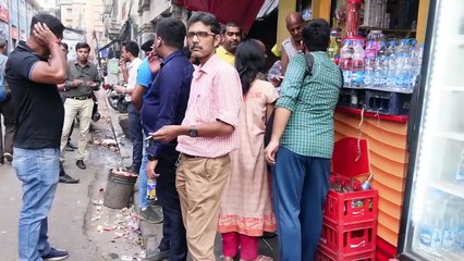 BEGGER Buying iPhone 14 Pro Max  Gone _Shocking_  Mall Se Nikal Diya