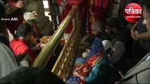 हिमाचल: चुनाव प्रचार के बीच कांगड़ा में ज्वाला देवी मंदिर पहुंची प्रियंका गांधी