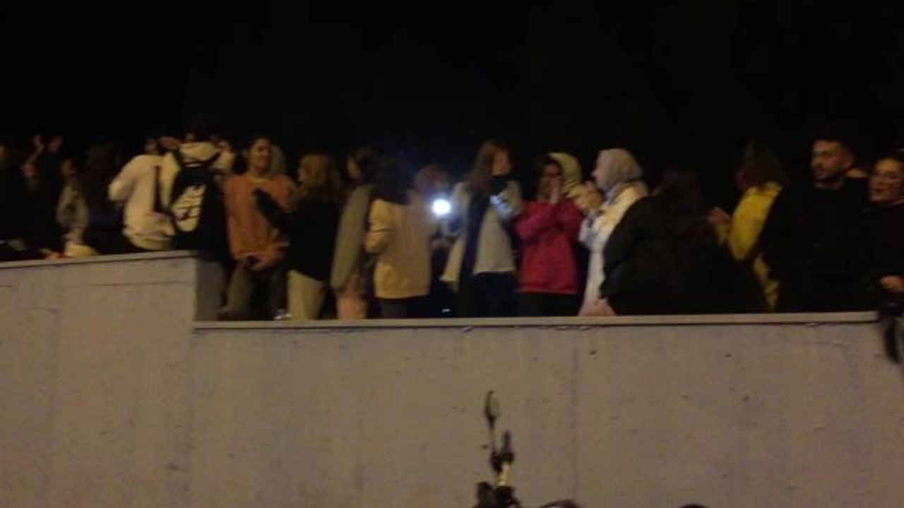 Öğrenciler, Muğla Kyk Yurdunda Suların Akmamasını Protesto Etti