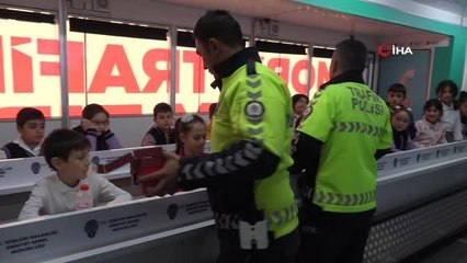 Mobil trafik eğitim tırı Erciş'te