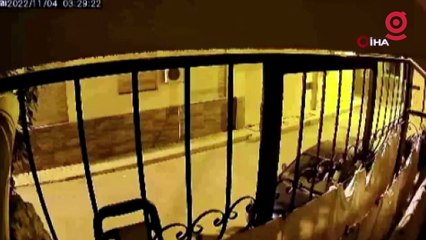 İzmir'de 4,9 büyüklüğündeki deprem kameralarda