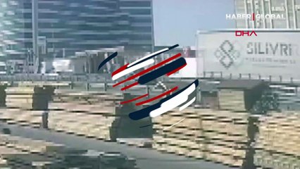 D-100'de bariyerlere çarparak takla atan araç kamerada