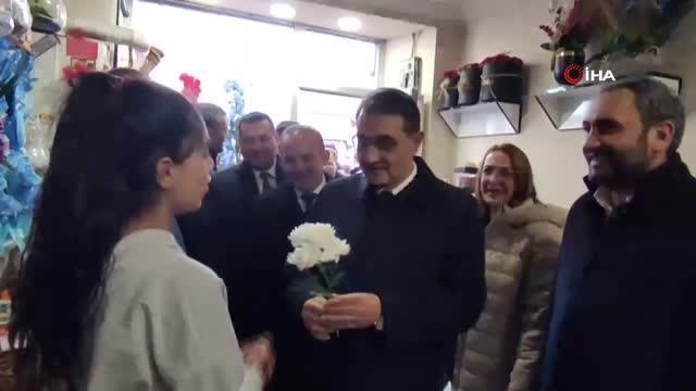 Enerji ve Tabii Kaynaklar Bakanı Fatih Dönmez, Ardahan'da esnafı dinledi