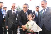 Enerji ve Tabii Kaynaklar Bakanı Dönmez, Ardahan'da ziyaretlerde bulundu