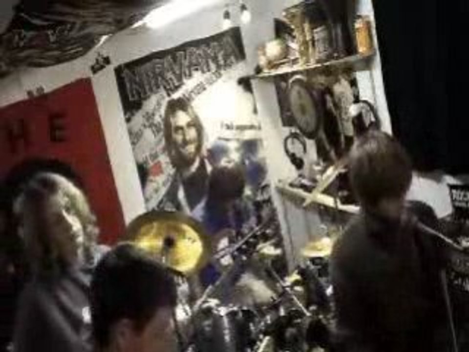 Despite me !? - mes amies les poufs