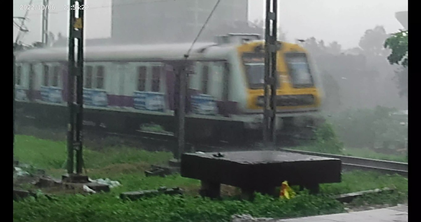 mumbai in very fast rain