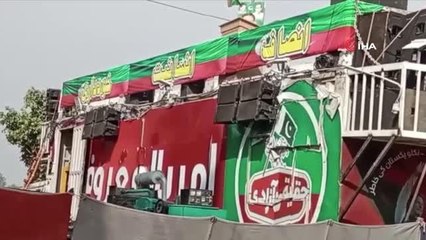 Pakistan'da eski Başbakan Khan'ın partisi ülke genelinde protesto kararı aldı