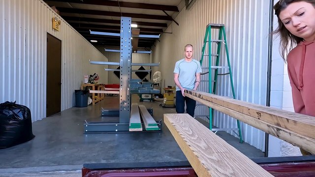 MAKE A DINNING TABLE