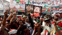 مظاهرات لأنصار عمران خان للتعبير عن غضبهم من تعرضه لمحاولة اغتيال