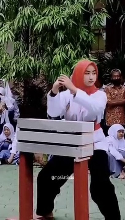 Srikandi_chantik_merpati_putih(360p)
