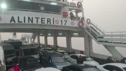 Çanakkale Boğazı yoğun sis nedeniyle transit gemi geçişlerine kapatıldı