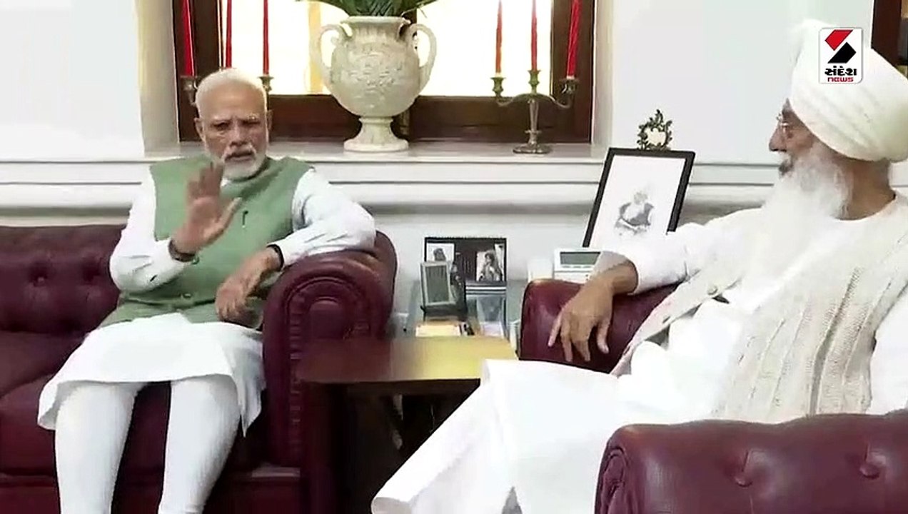 પંજાબના અમૃતસરમાં ડેરા રાધા સ્વામી બિયાસના પ્રમ...