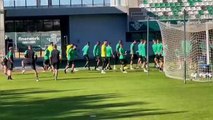 Entrenamiento del Betis antes de enfrentarse al Sevilla FC en el derbi