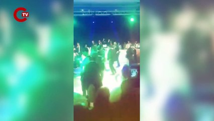 Damat ve arkadaşlarının mezdeke şovu viral oldu