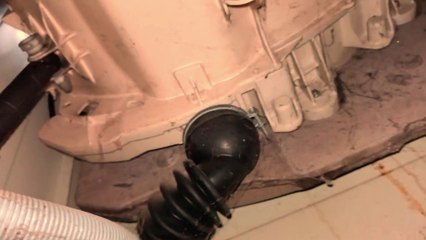 اسباب اهتزاز غسالة وايت بوينت العبد اثناء عصر الملابس Washing machine