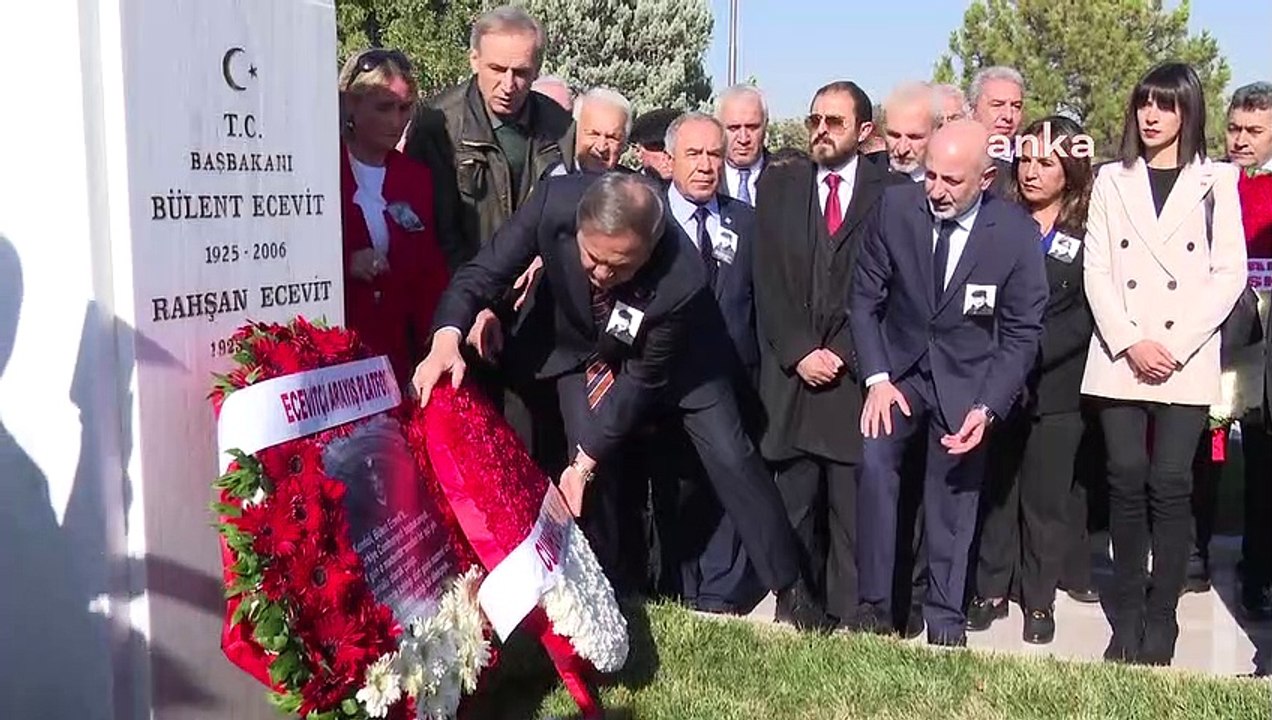 Bülent Ecevit 16. ölüm yıldönümünde mezarı başında anıldı