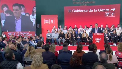 Sánchez: "El Gobierno continuará su hoja de ruta de aprobar impuestos para que los que están arriba apoyen"