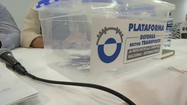 Los pequeños transportistas votan este fin de semana si van a un paro nacional indefinido