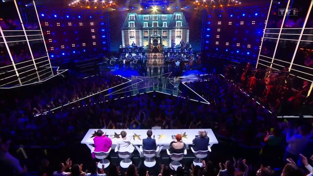 Star Academy 2022 - Ne partez pas sans moi , les élèves chantent l'hymne de la saison