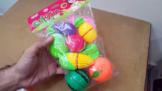 Unbxoing and review of Realistic Sliceable vegetables Cutting Play Toy Set for gift