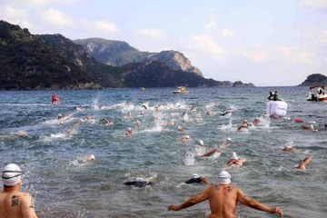 Скачать видео: Aquamasters Yüzme Şampiyonası'nın Marmaris etabı tamamlandı