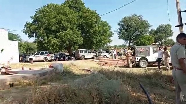 बेटी संग पिता टांके में कूदा, बचाने के प्रयास में पत्नी भी डूबी