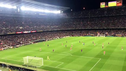 Homenatge a Piqué pel seu comiat