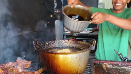 Crazy Street Food in Indonesia  Giant Beef Rib + Smackdown Chicken in Makassar!!